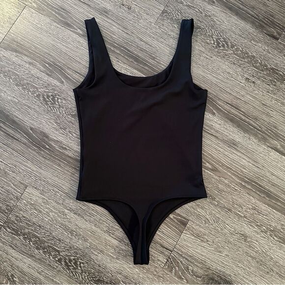 Express Body Contour Thong Bodysuit New - Picture 3 of 3
